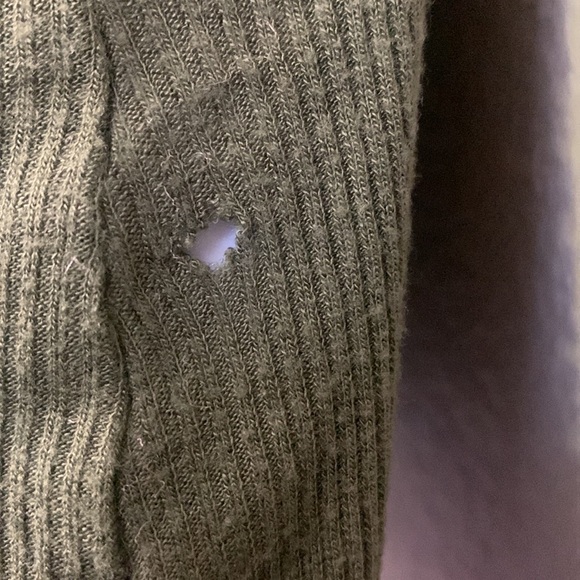 DEREK HEART Cross Body Green Semi Ribbed Sweater Long Sleeved - Picture 4 of 8